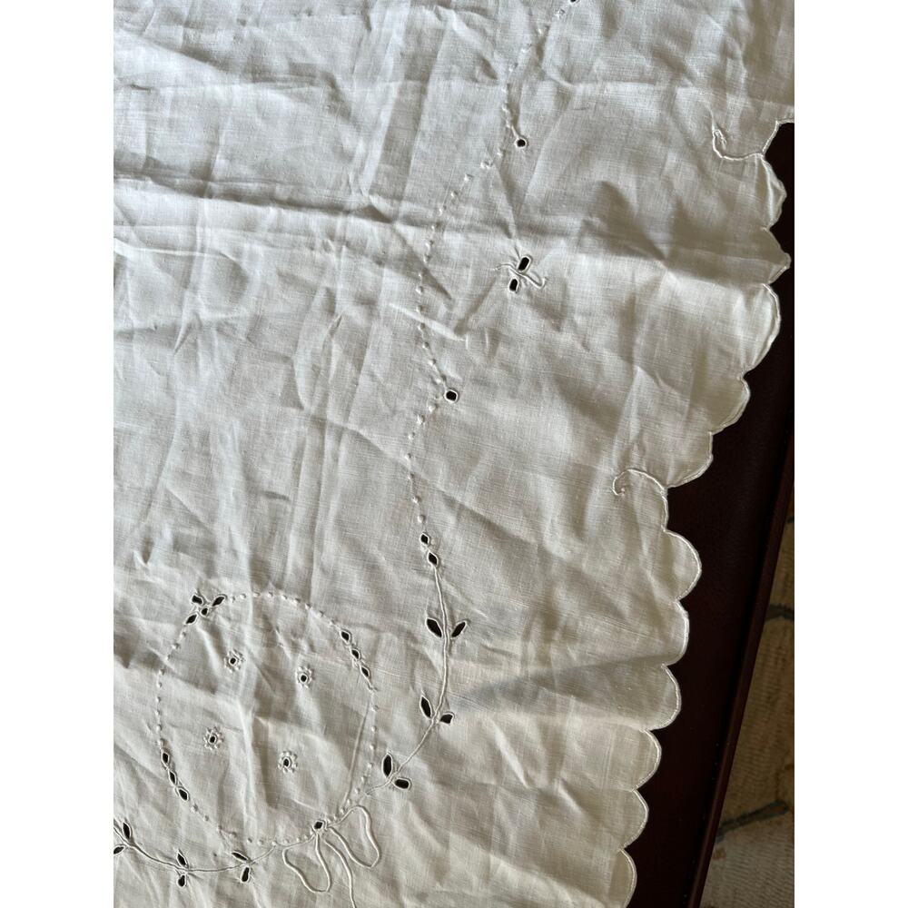 White Laser Cut Cotton Square Table Topper Cloth - Picture 3 of 4